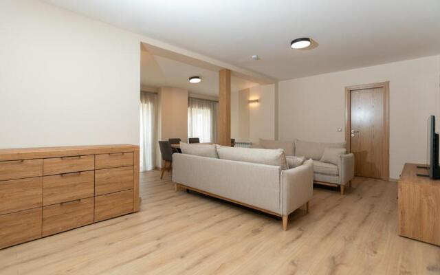 Луксозни студия “Старият Батак” / Luxury studios “The Old Batak”