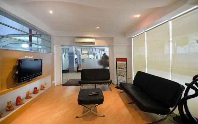 At Home Apartment Hotel