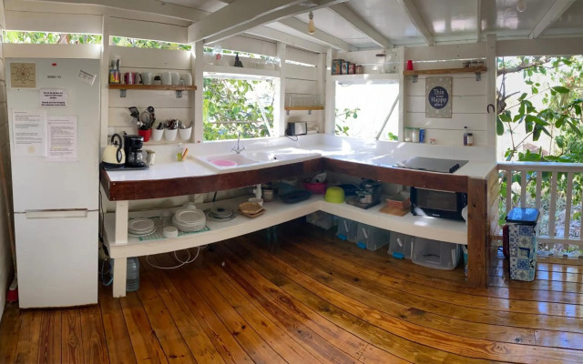 Akunamatata Guest House Cul de Sac