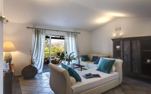 L'Ea Bianca Luxury Resort