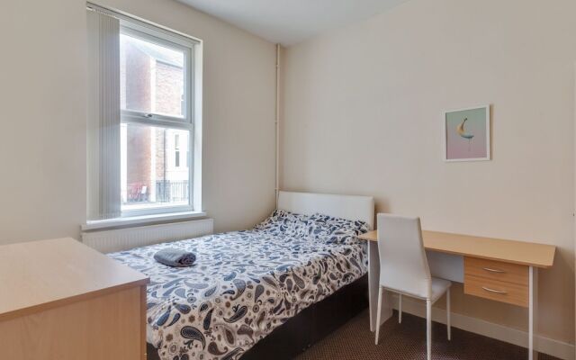 Spacious Apartment in Coventry Near Coventry University