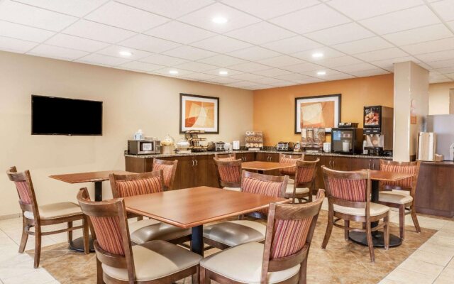 Microtel Inn & Suites by Wyndham Verona