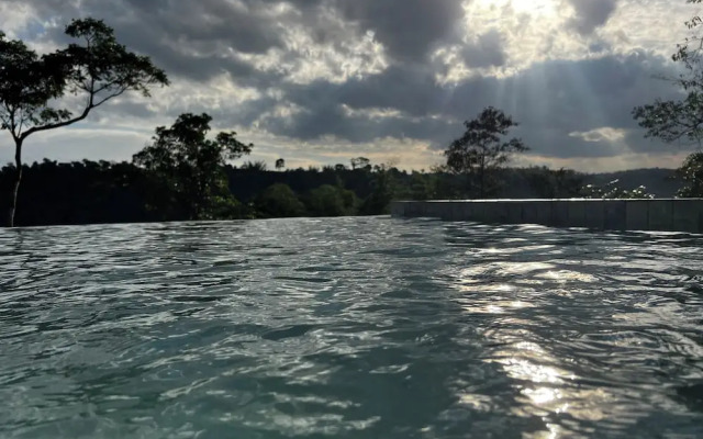 Costa del Sol Iguazú Suites for couples