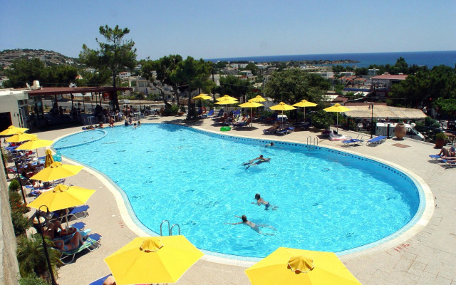 Marianthi Studios & Apartments