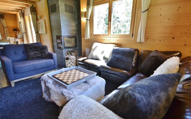 Luxurious Chalet in Le Chinaillon with Sauna