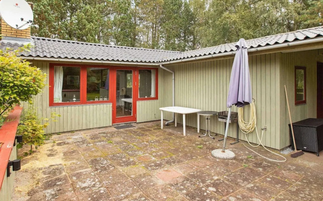 6 Person Holiday Home in Rodby