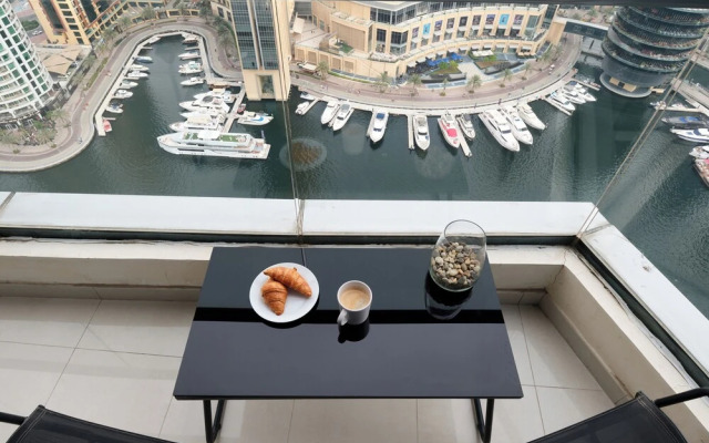 Stunning Marina View 1 bedroom