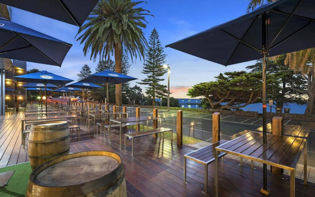 North Pier Hotel