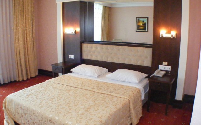 Saren Otel