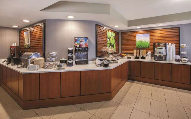 La Quinta Inn & Suites by Wyndham Erie
