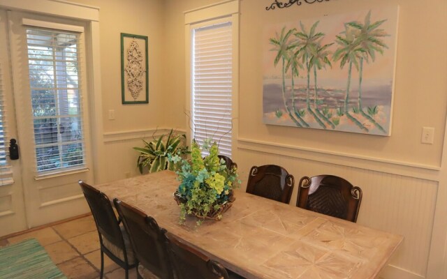 2497 Bungalo 3 Bedroom Home by RedAwning