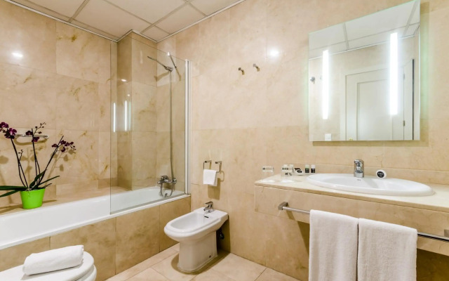Hotel Exe Suites 33