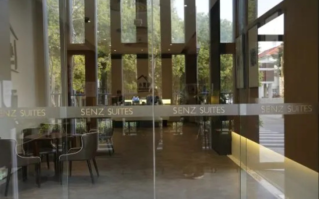 baseLITE Hotel Residence (Shanghai International Exhibition Center Lidoway Branch)