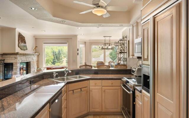 Chamonix Condominiums by Frias