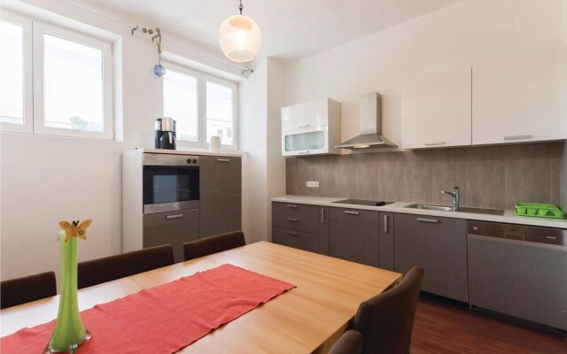 Amazing Home in Barbat With Wifi and 7 Bedrooms