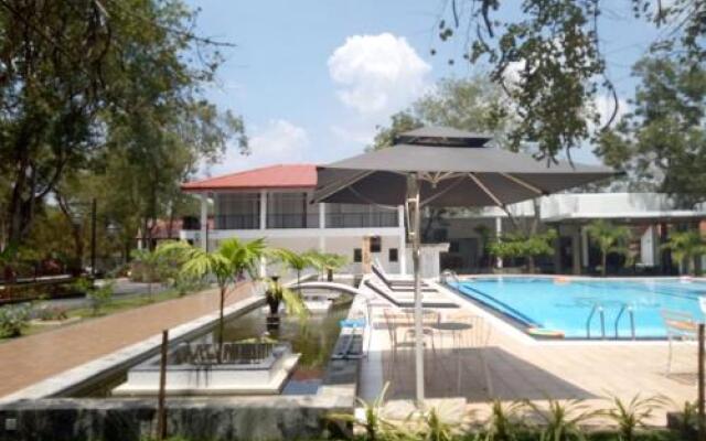 Heritage Mihintale Resort