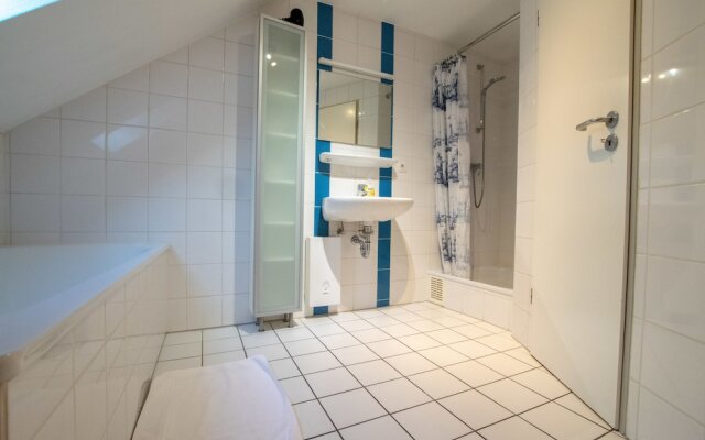 Tolstov Hotels Sunny Penthouse In City Center