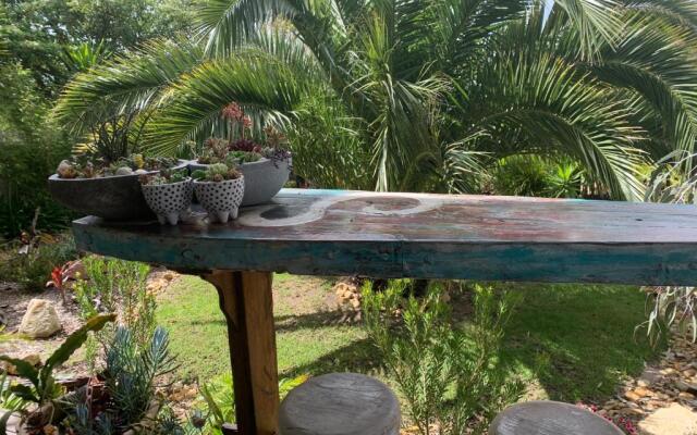 Turquoise Waters B &B -Private Guest suite with massage chair