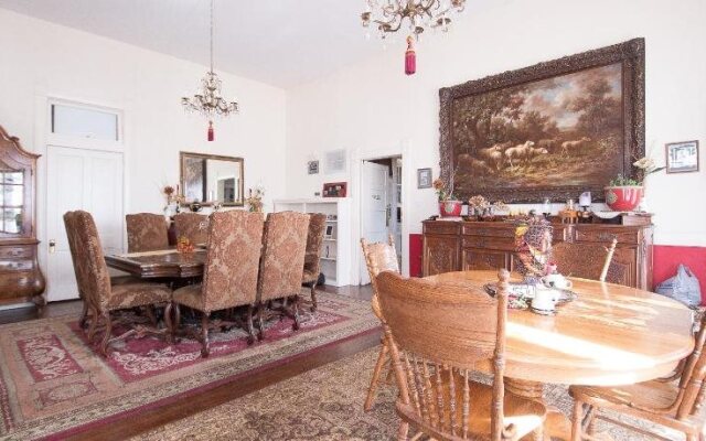 Munzesheimer Manor B&B