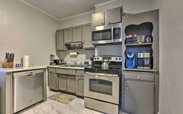 Niagara Falls Townhome: Near Wineries!