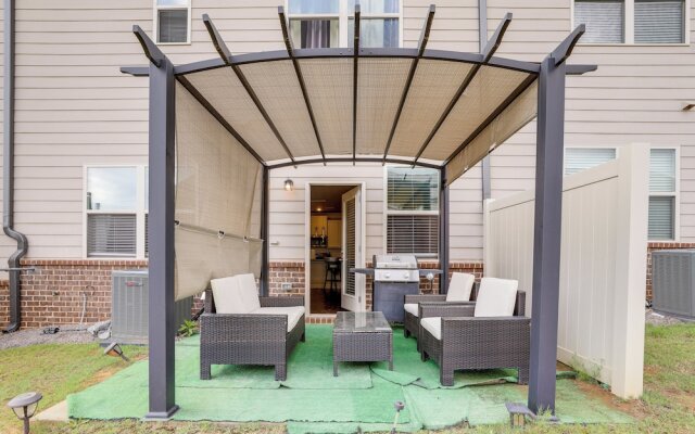 Lawrenceville Townhome w/ Community Pool Access!