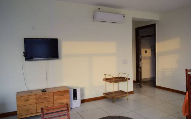 Spacious Condo Apartment in Greater Noida