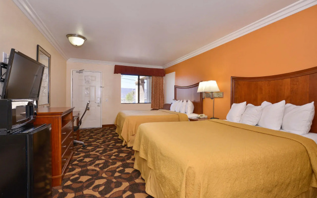 Quality Inn Lake Elsinore I-15
