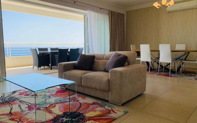 Sliema Seafront with Pool