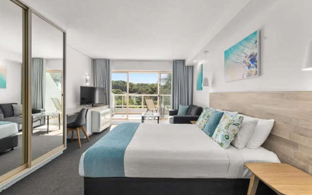 Pacific Bay Resort Suite