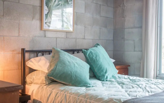 Sunny 3 Bedroom Townhouse Central With Park Views