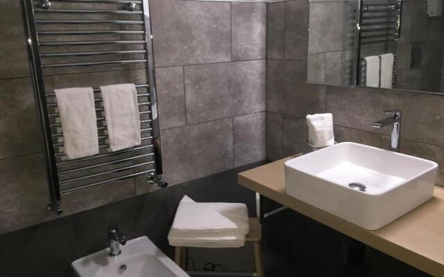 Villa Adelaide Suite & Room
