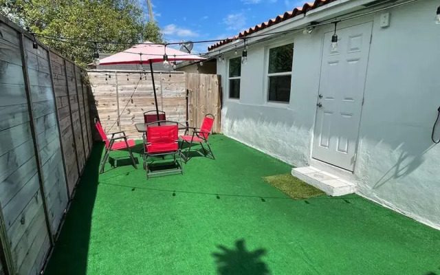 Cozy and Super Location 2 BR