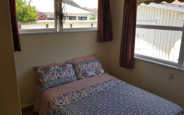 Quiet Cul de Sac, Close To Abel Tasman