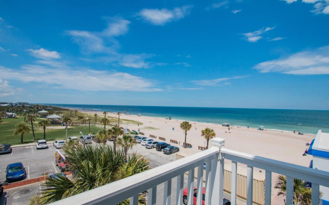 Seaside Amelia Inn