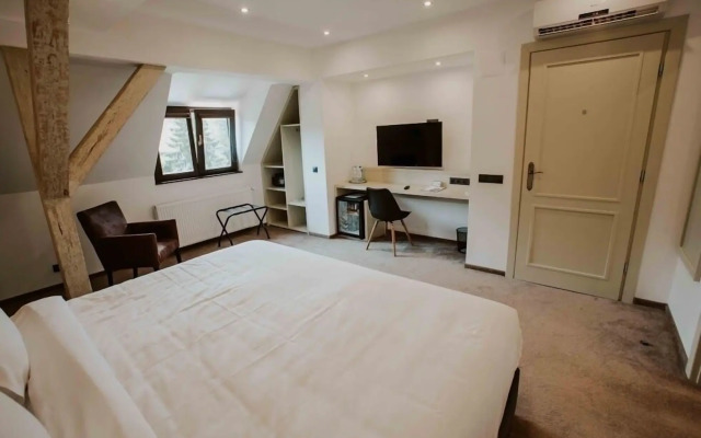 Hotel Republique