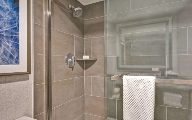 Embassy Suites by Hilton Minneapolis Airport