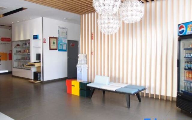 Motel 168 Dalian High-tech Park Huangpu Road Branch