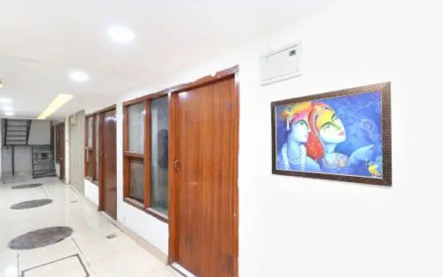 Sood Stays By OYO Rooms