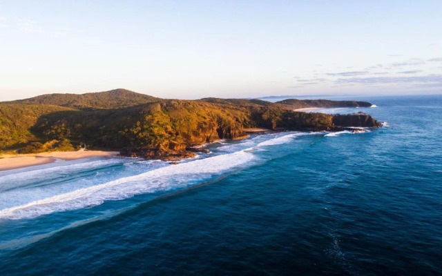 Unit 2 21 Park Cres Modern Stylish apartment