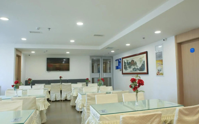 HanTing Hotel (Tongliao Railway Station)