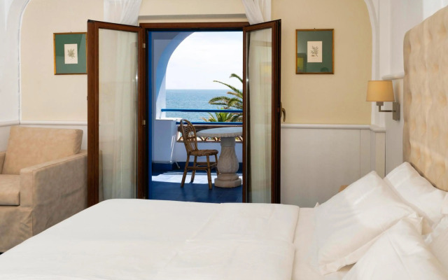 Arathena Rocks Hotel