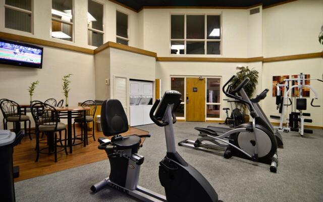 Greenstay Hotel & Suites