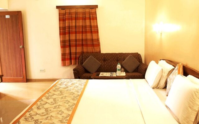 Hotel Sudhir New