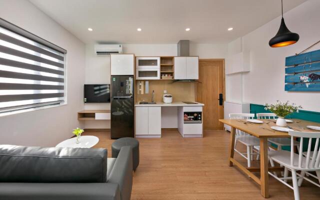 Dolphin Hotel and Apartment