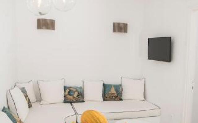 Hyades Mykonos Apartments And Studios