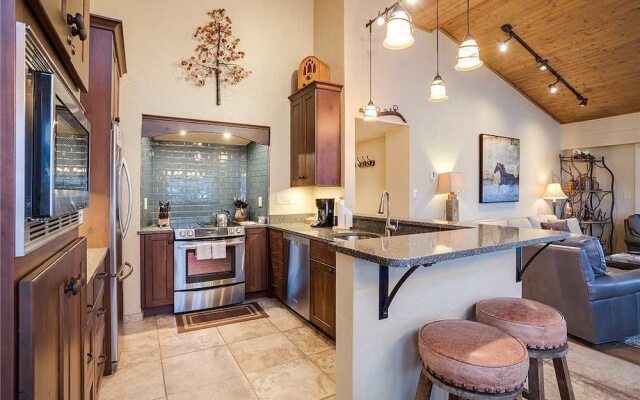 Dulany At Gondola 504