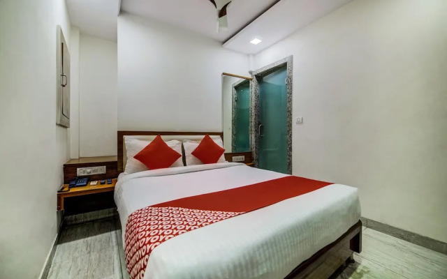 OYO 35359 Hotel Victoria Dx