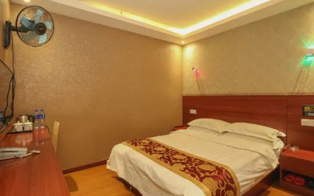 Zhumengzhe Capsule Hotel (Kunming Railway Station)