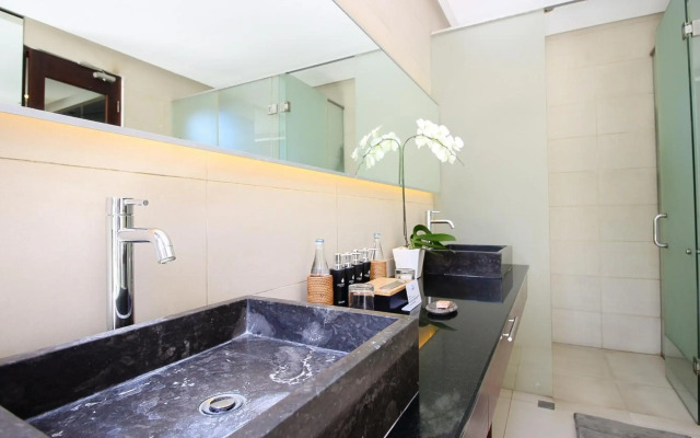 Chandra Bali Villas