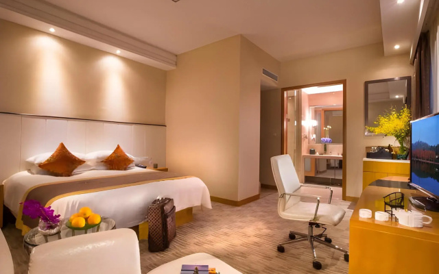 Huachen International Hotel
